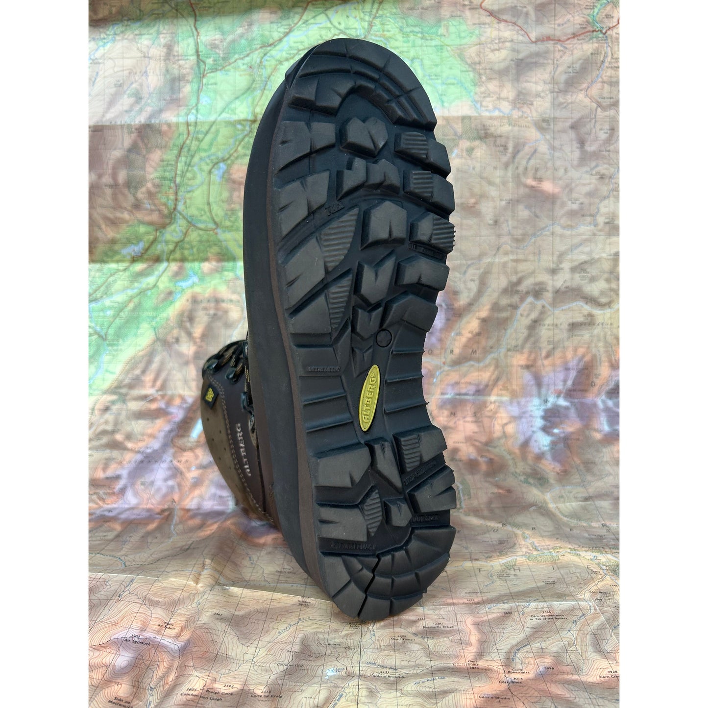 Men's Tethera