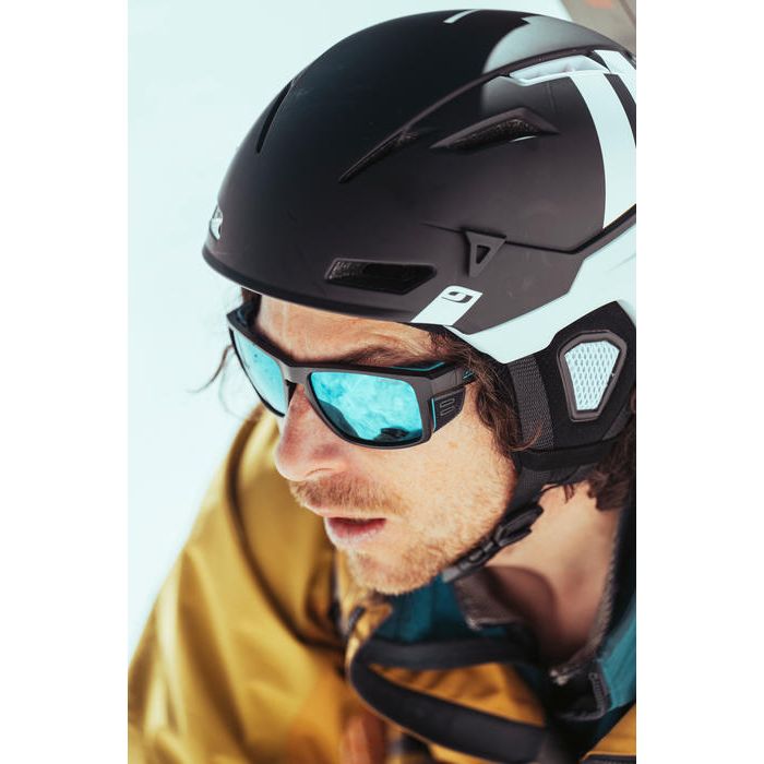 Julbo Shield Black Blue